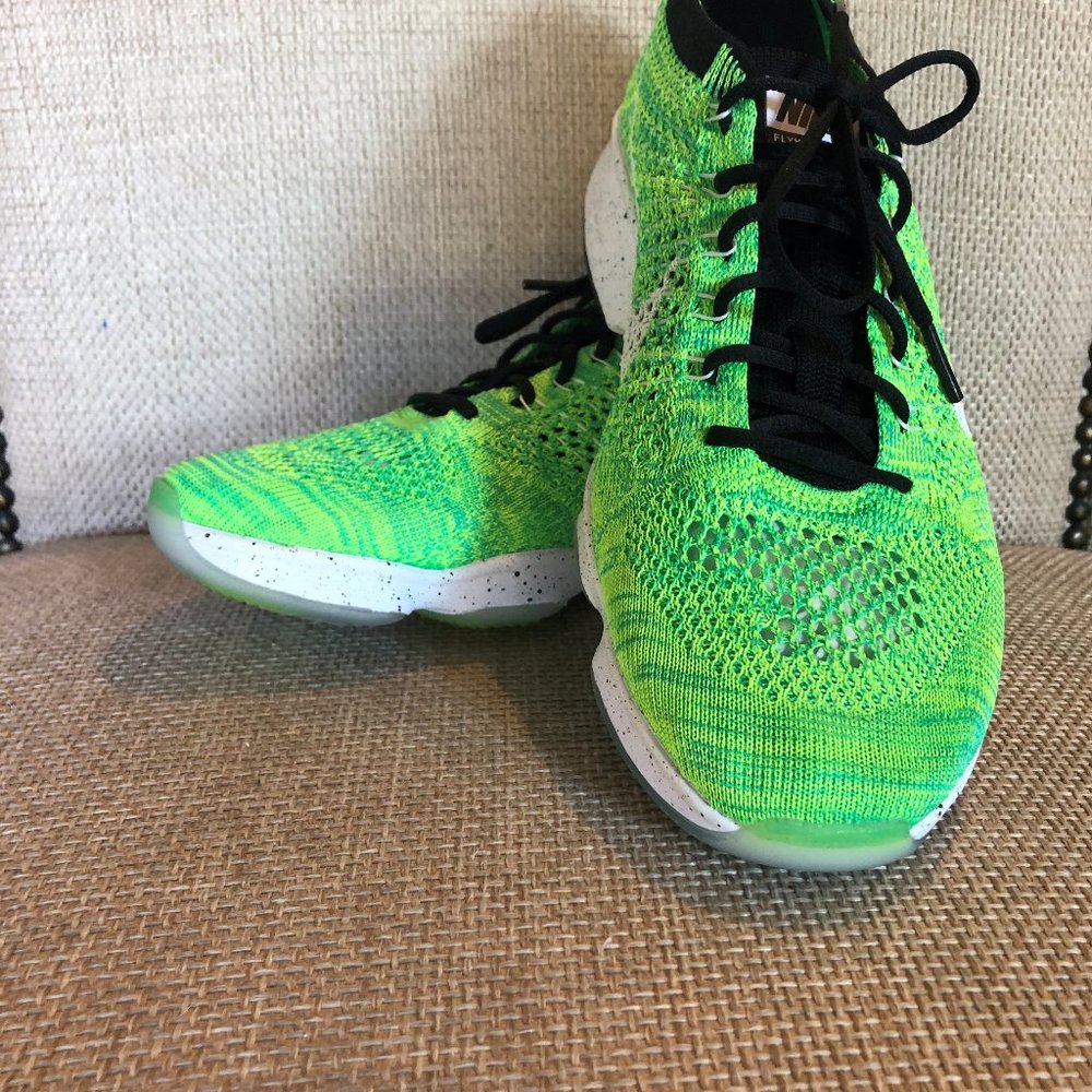 Nike Flynit Zoom - Women's